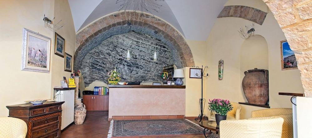 Hotel San Giacomo Assisi Exterior photo