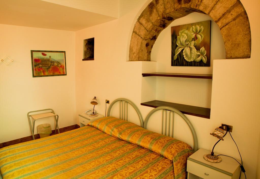 Hotel San Giacomo Assisi Exterior photo